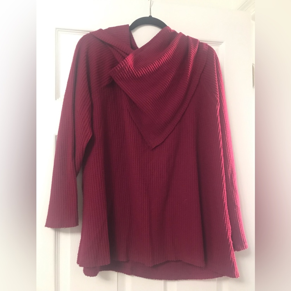 Maurice’s size 2 red berry waffle weave handkerchief collar tunic sweater